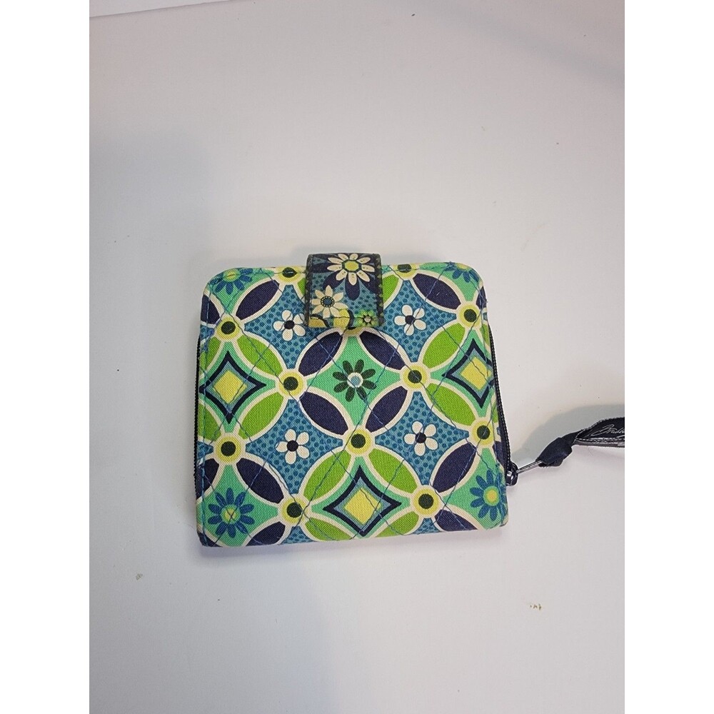 Vera Bradley Bi-fold Zip Around Wallet Cambridge Pattern Retired
